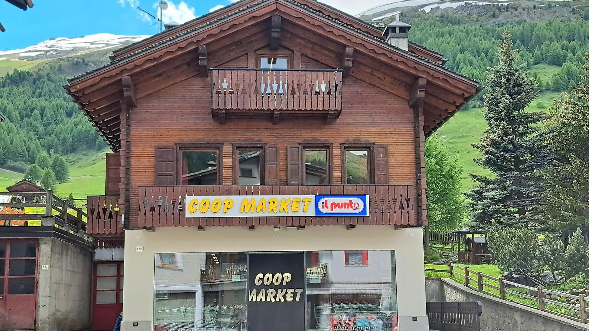 Chalet Da Maria リヴィーニョ
