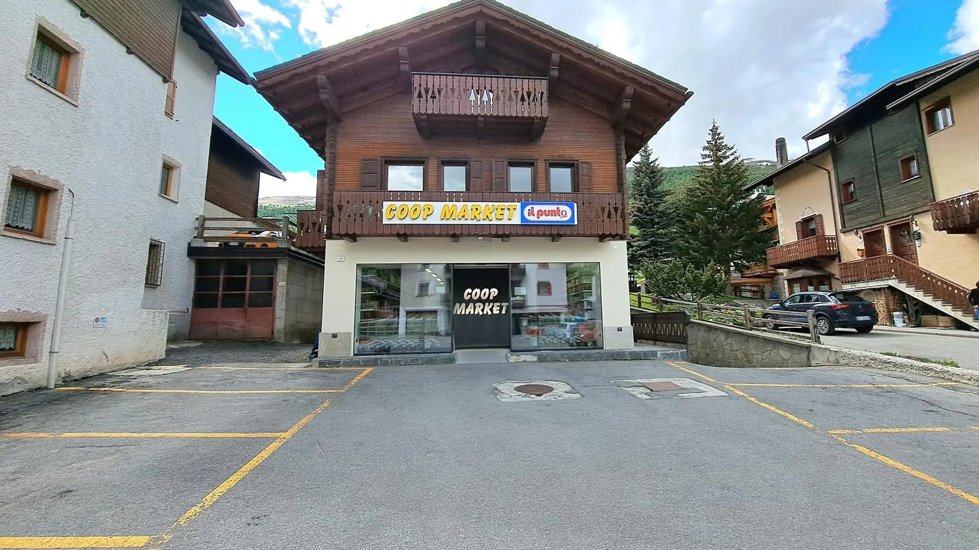 Chalet Da Maria リヴィーニョ 0*,